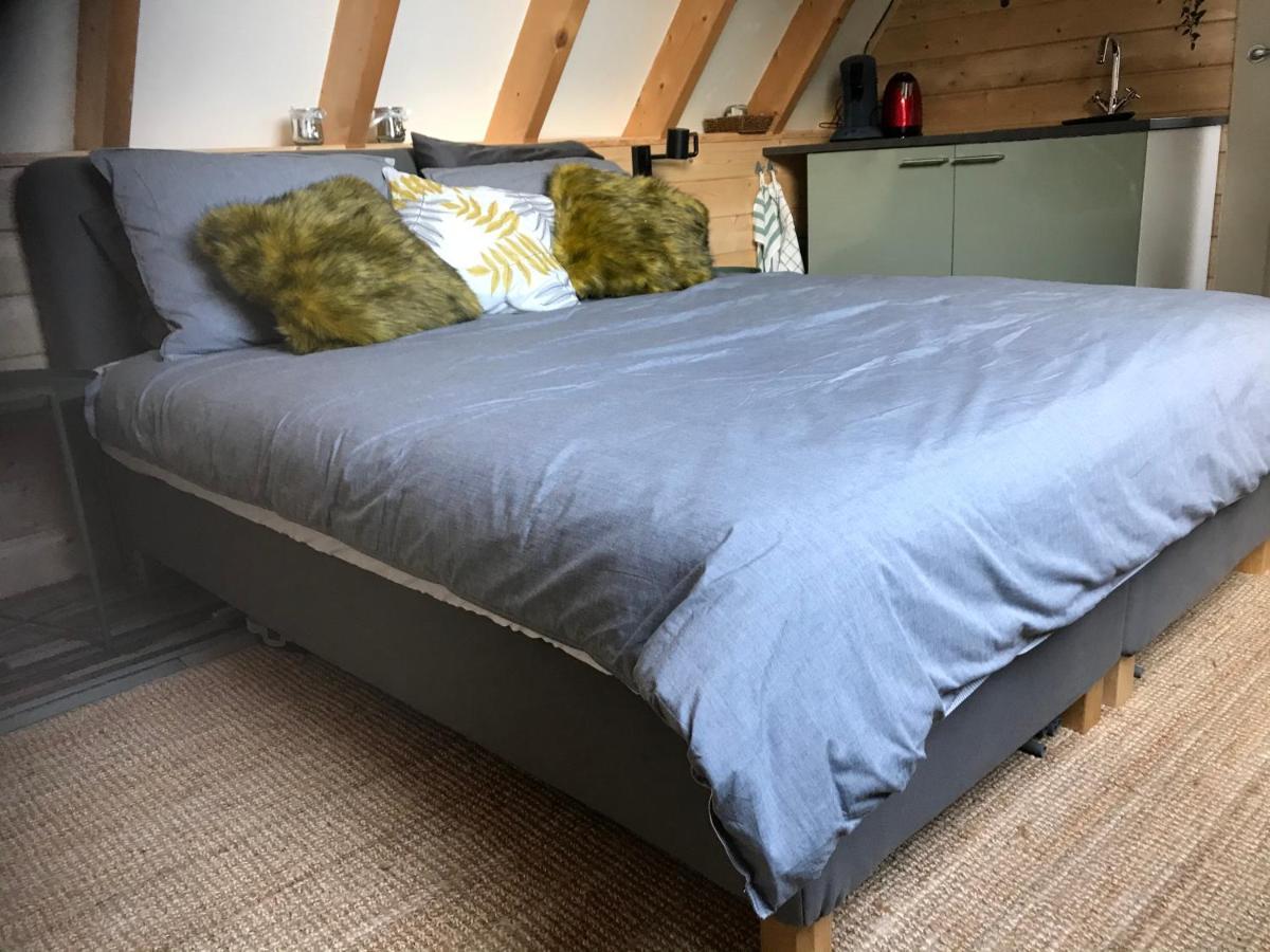 Bed and Breakfast T' Hogeland Ainrom Eenrum Exterior foto