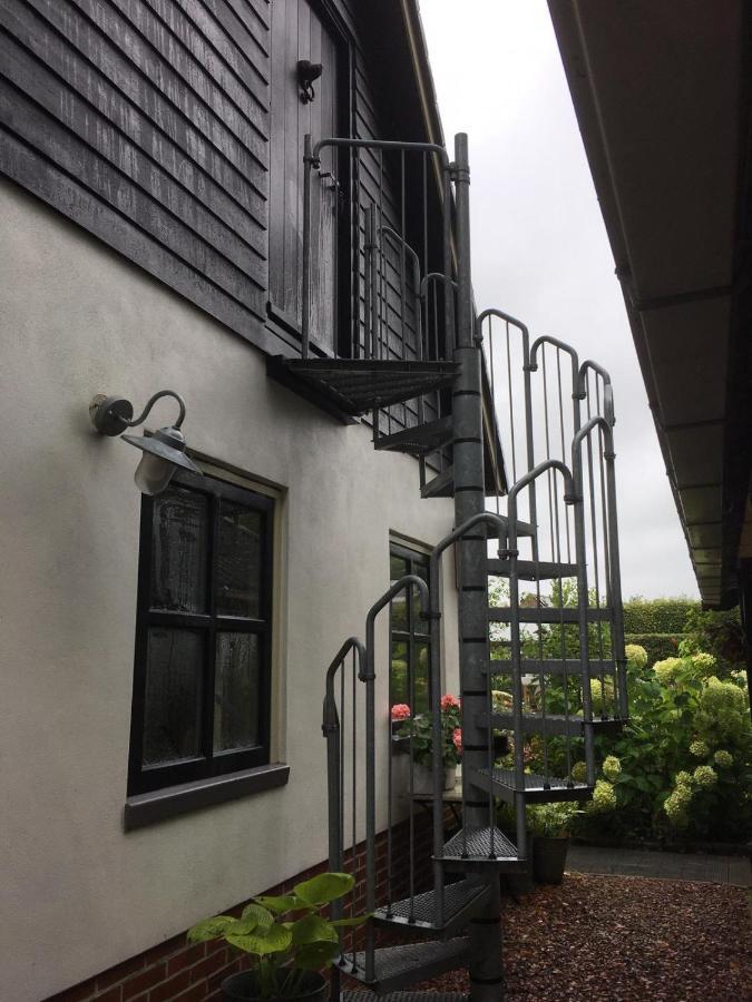 Bed and Breakfast T' Hogeland Ainrom Eenrum Exterior foto