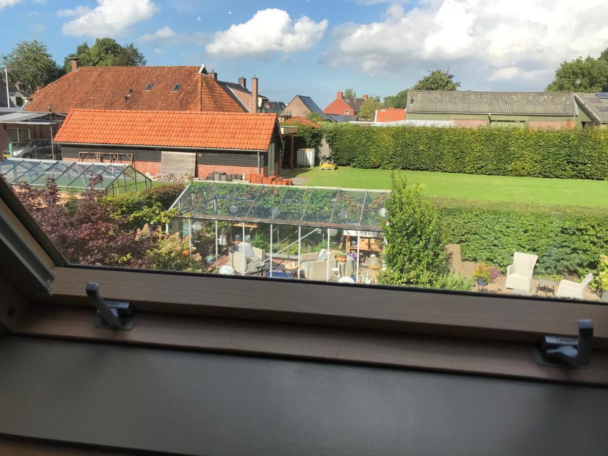 Bed and Breakfast T' Hogeland Ainrom Eenrum Exterior foto